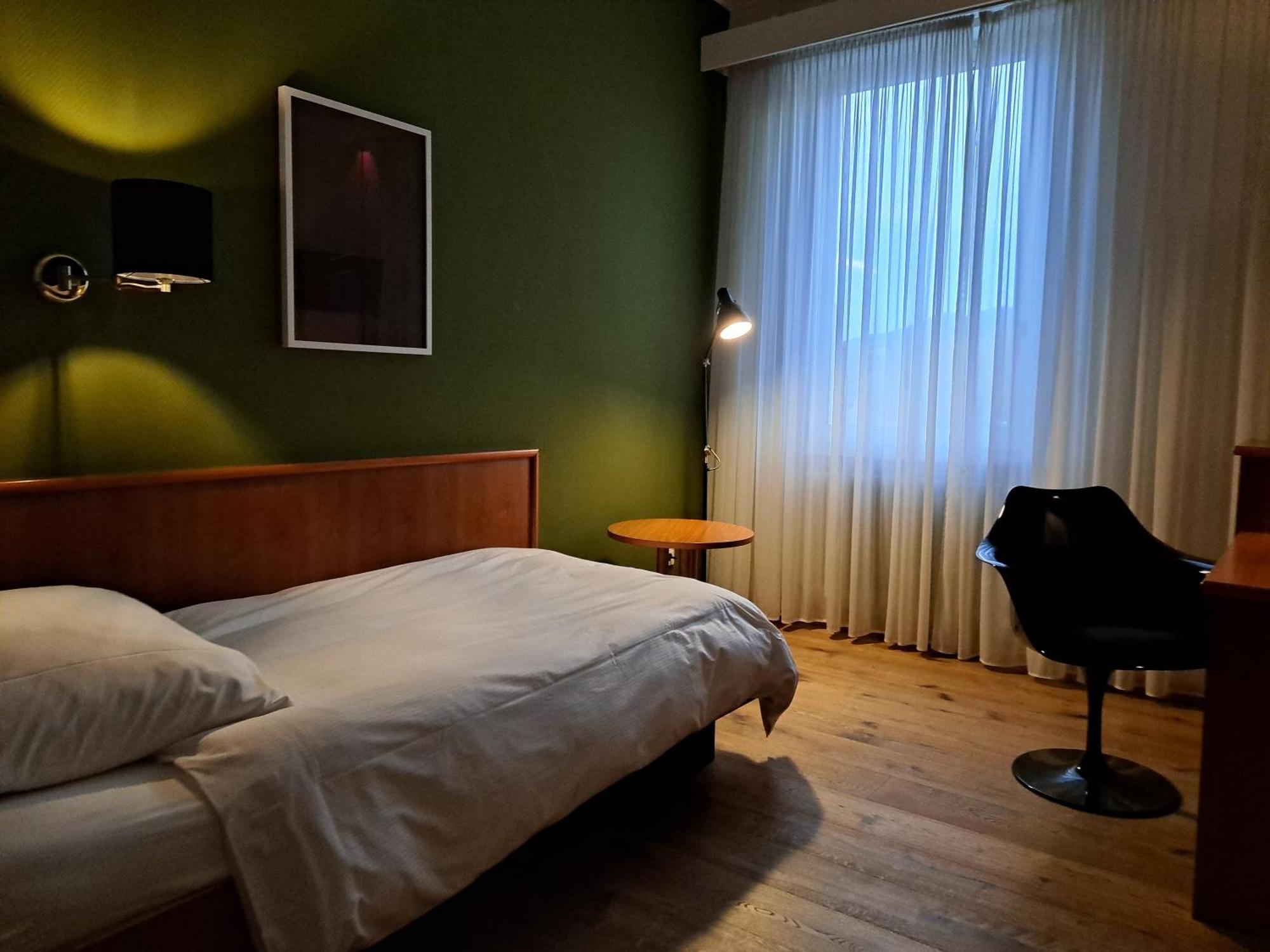 Hotel Union Оффенбург Экстерьер фото